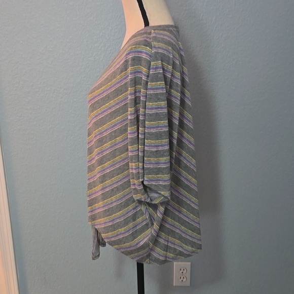 DEMOCRACY Dolman Sleeves Tie Front Top Sz XL Chevron Print In Gray Purple Yellow - Picture 4 of 11